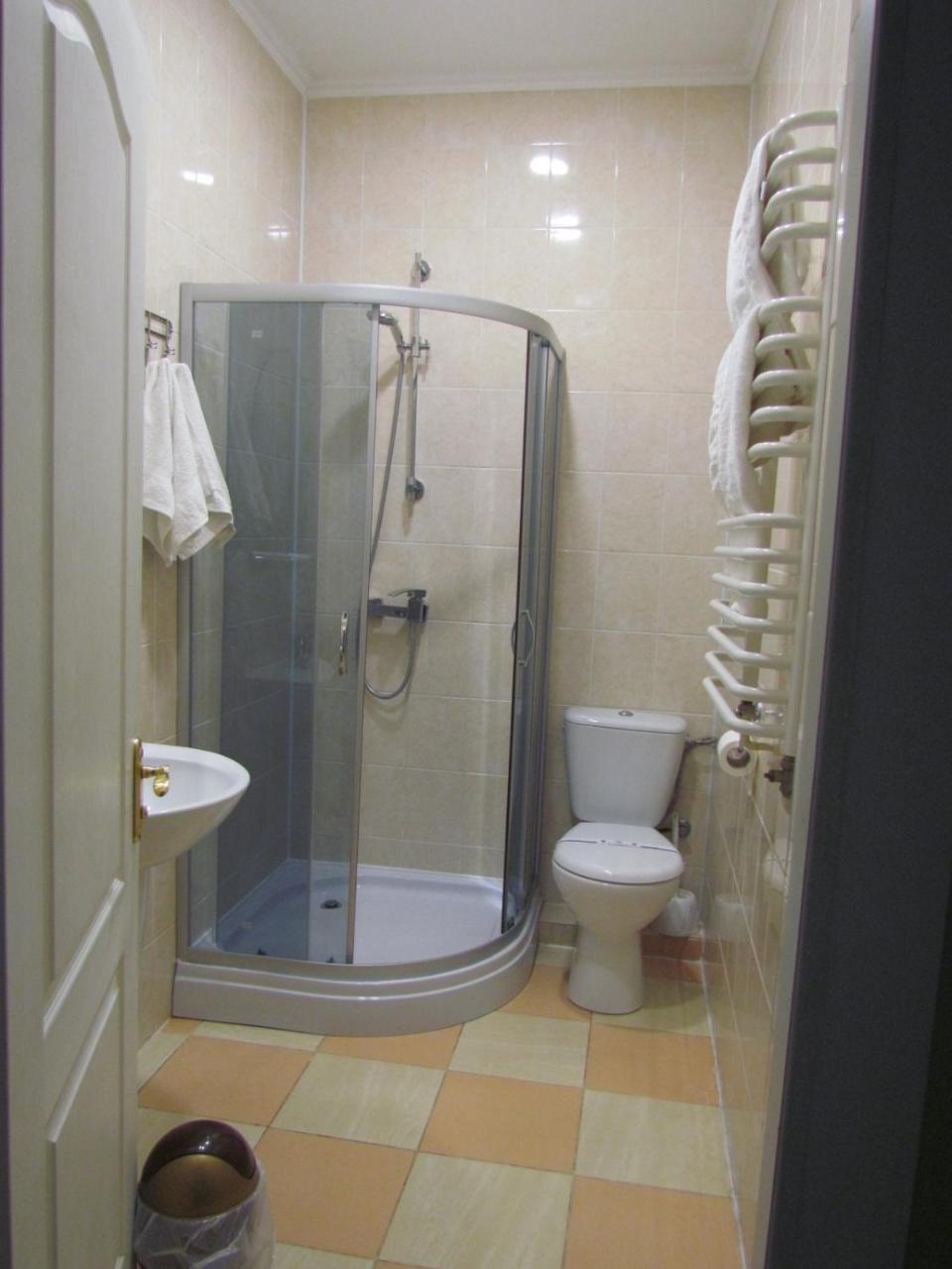 Lemon Otel Drogobych Dış mekan fotoğraf